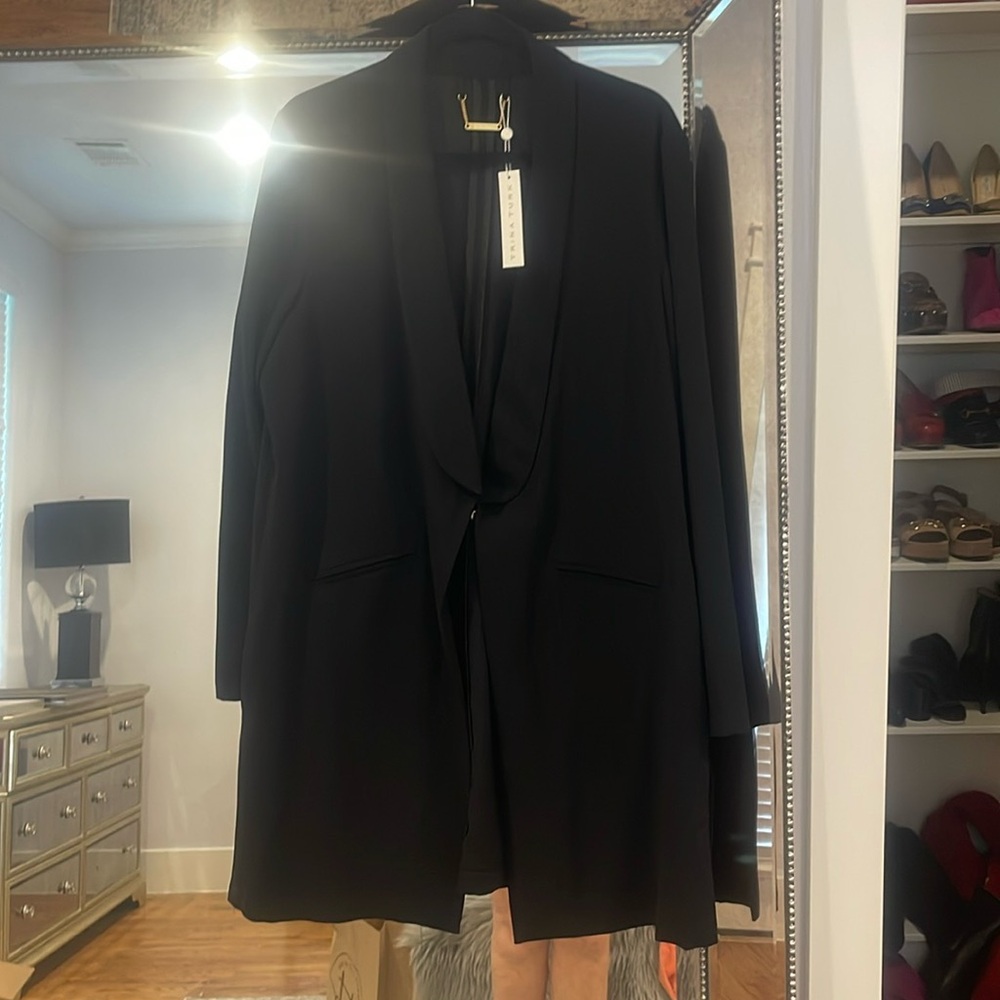Never worn, beautiful Trina Turk blazer